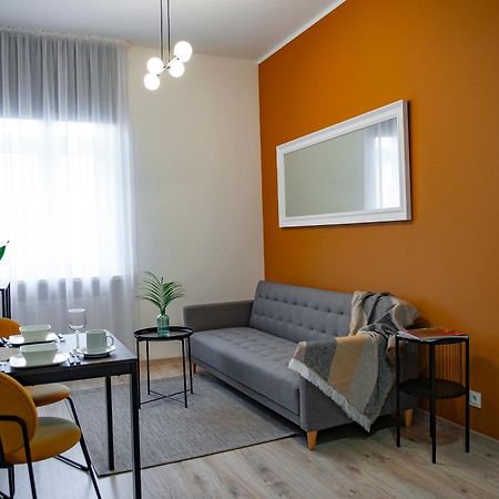 Apartamenty Emilia 2 그니에즈노 외부 사진