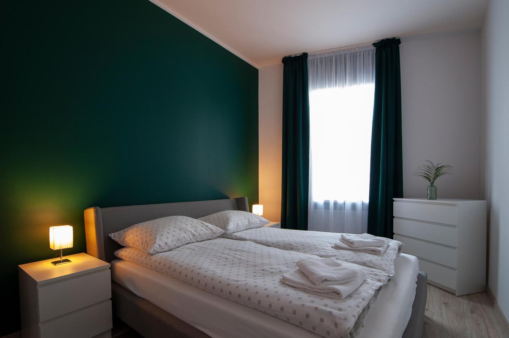 Apartamenty Emilia 2 그니에즈노 외부 사진