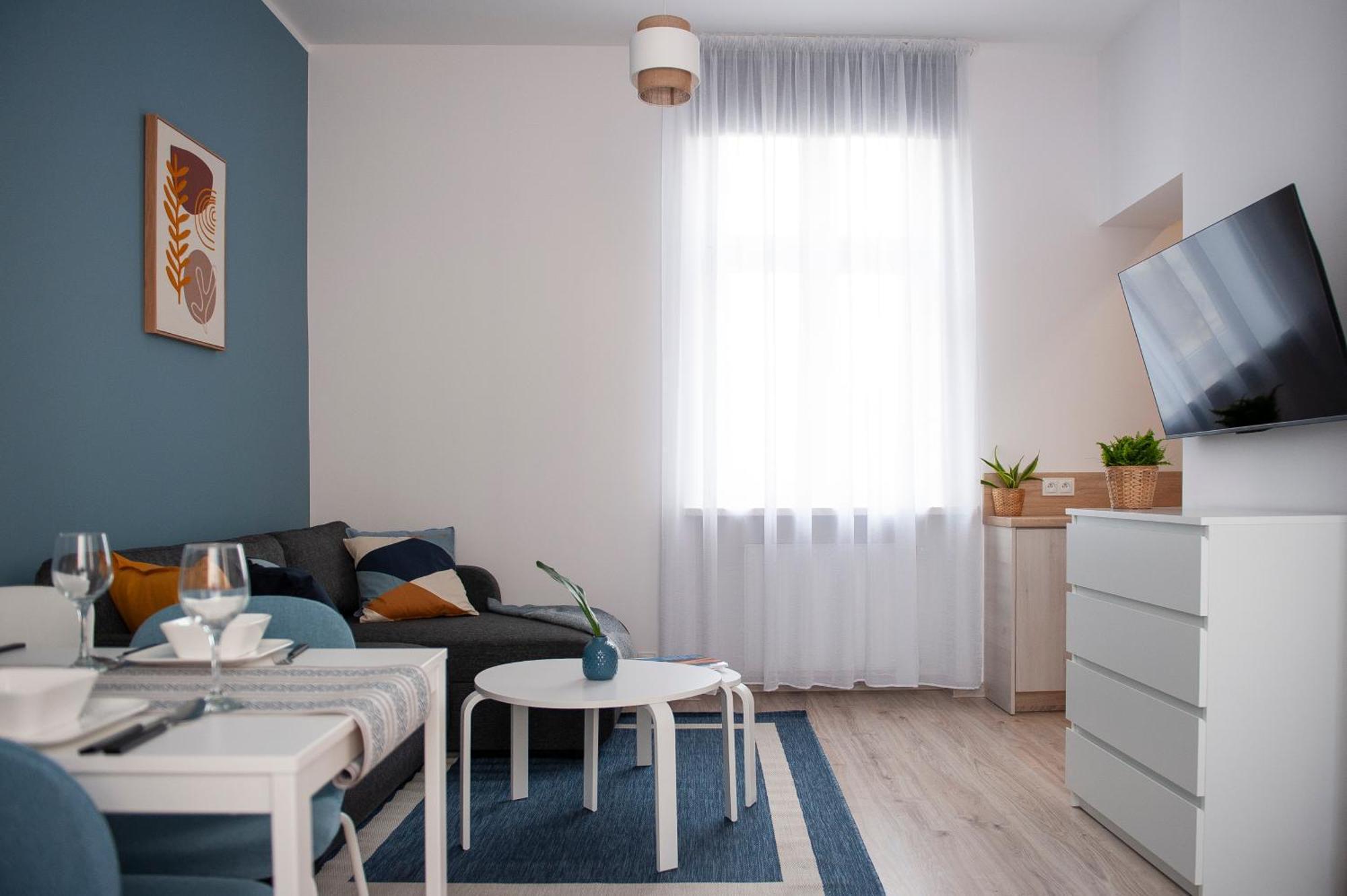 Apartamenty Emilia 2 그니에즈노 외부 사진