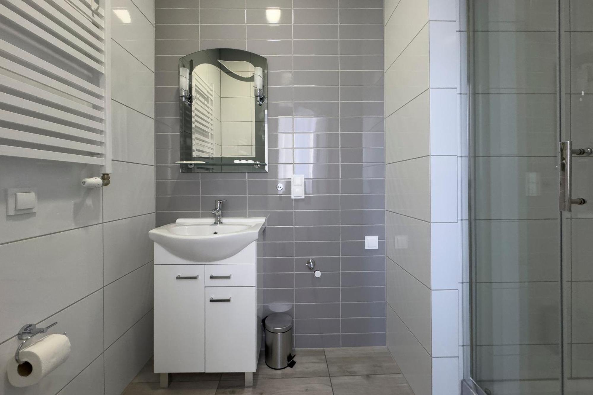 Apartamenty Emilia 2 그니에즈노 외부 사진