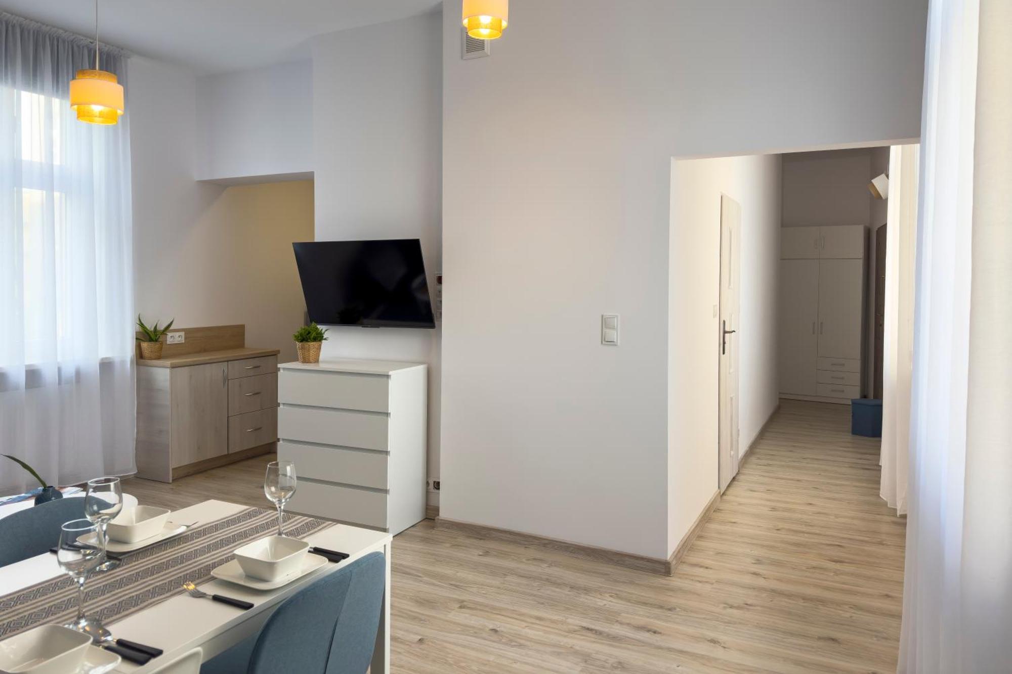 Apartamenty Emilia 2 그니에즈노 외부 사진