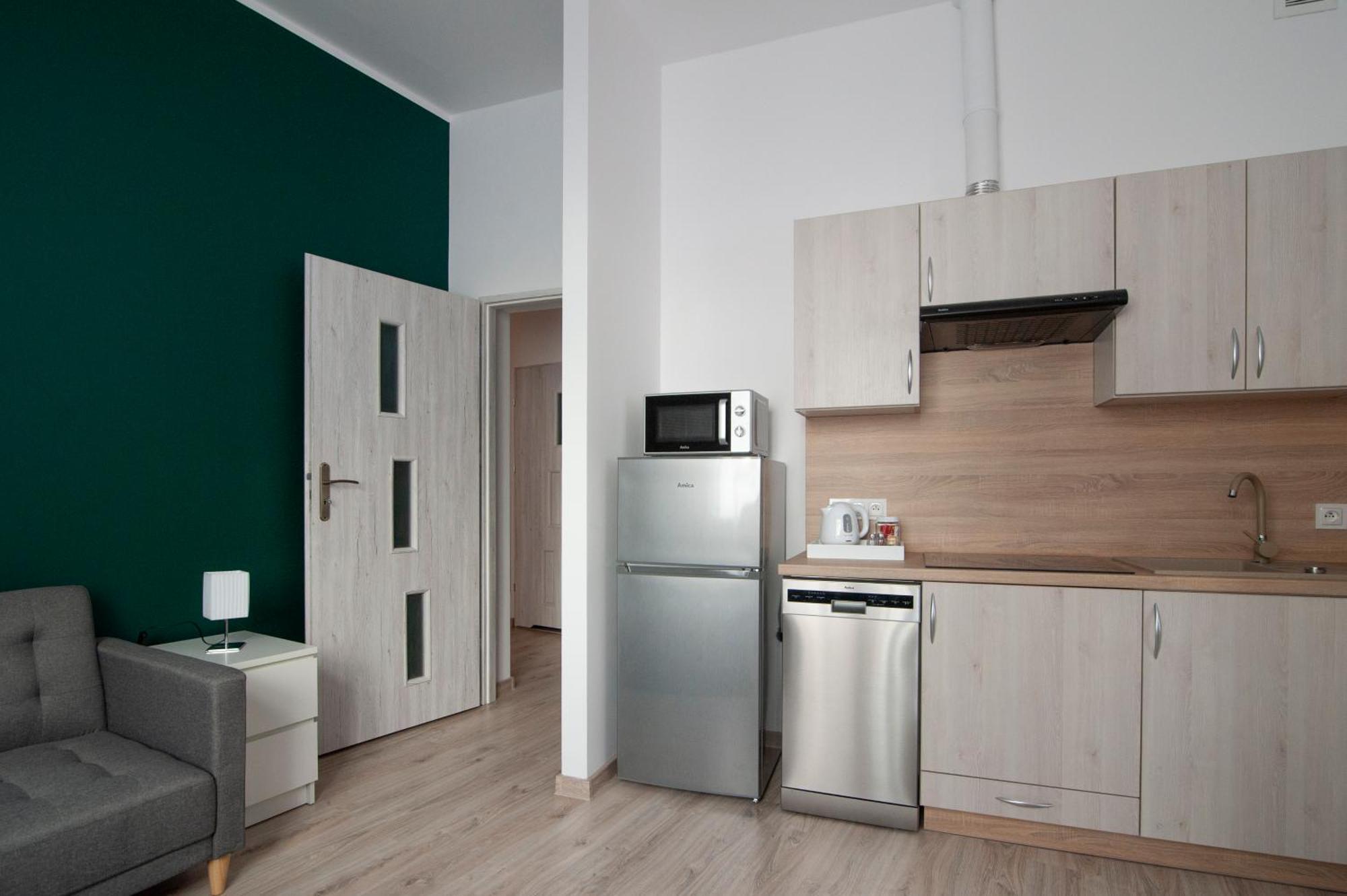 Apartamenty Emilia 2 그니에즈노 외부 사진