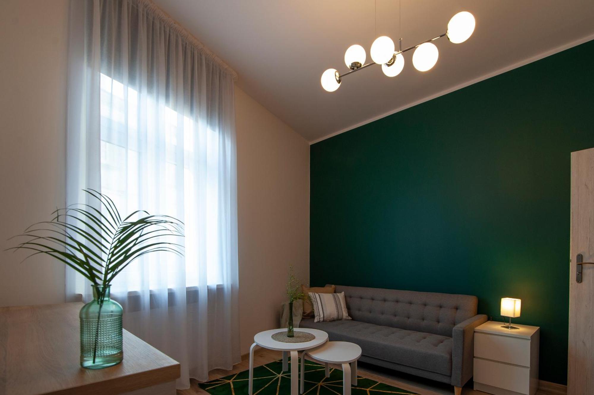 Apartamenty Emilia 2 그니에즈노 외부 사진
