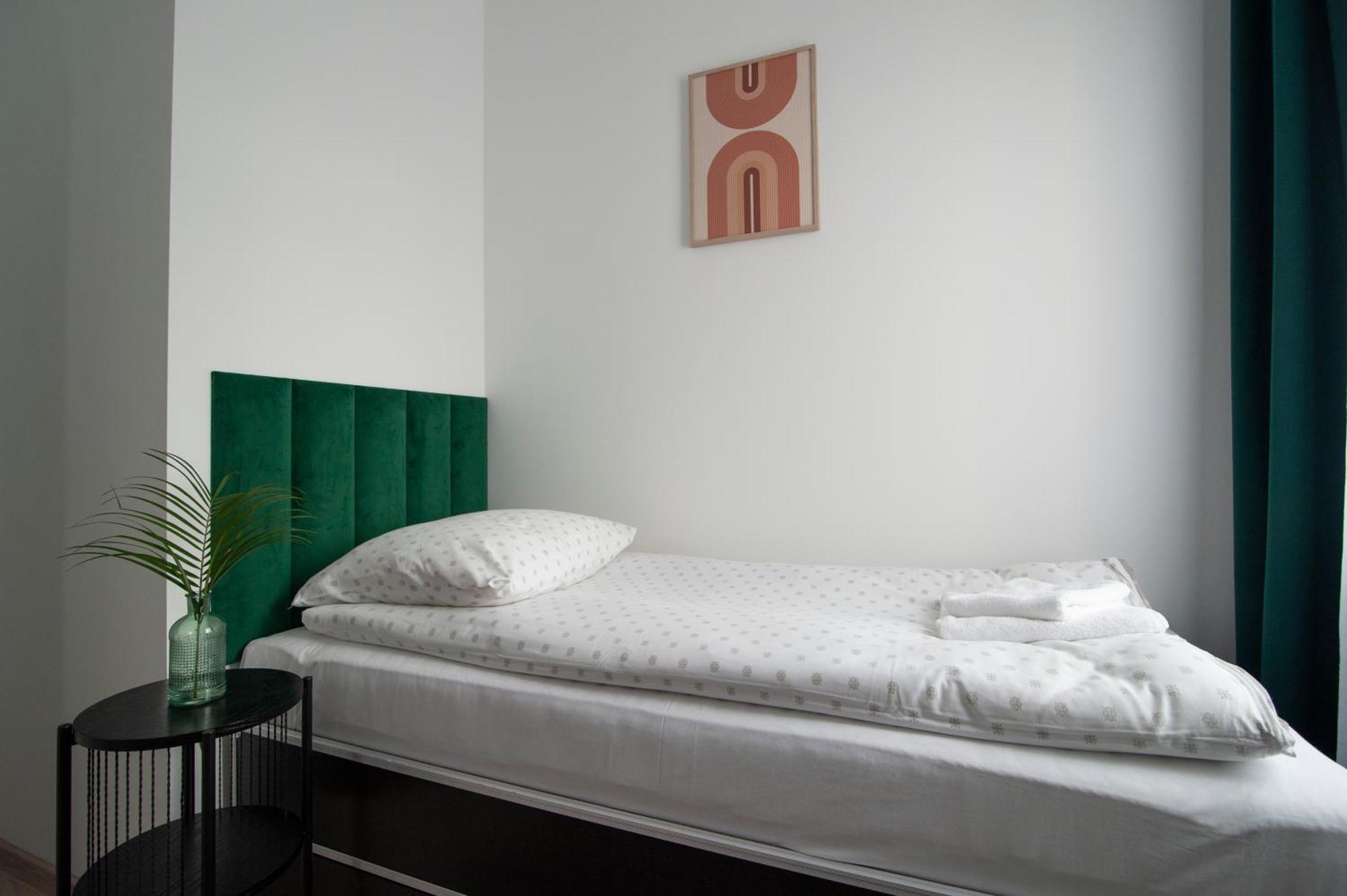 Apartamenty Emilia 2 그니에즈노 외부 사진
