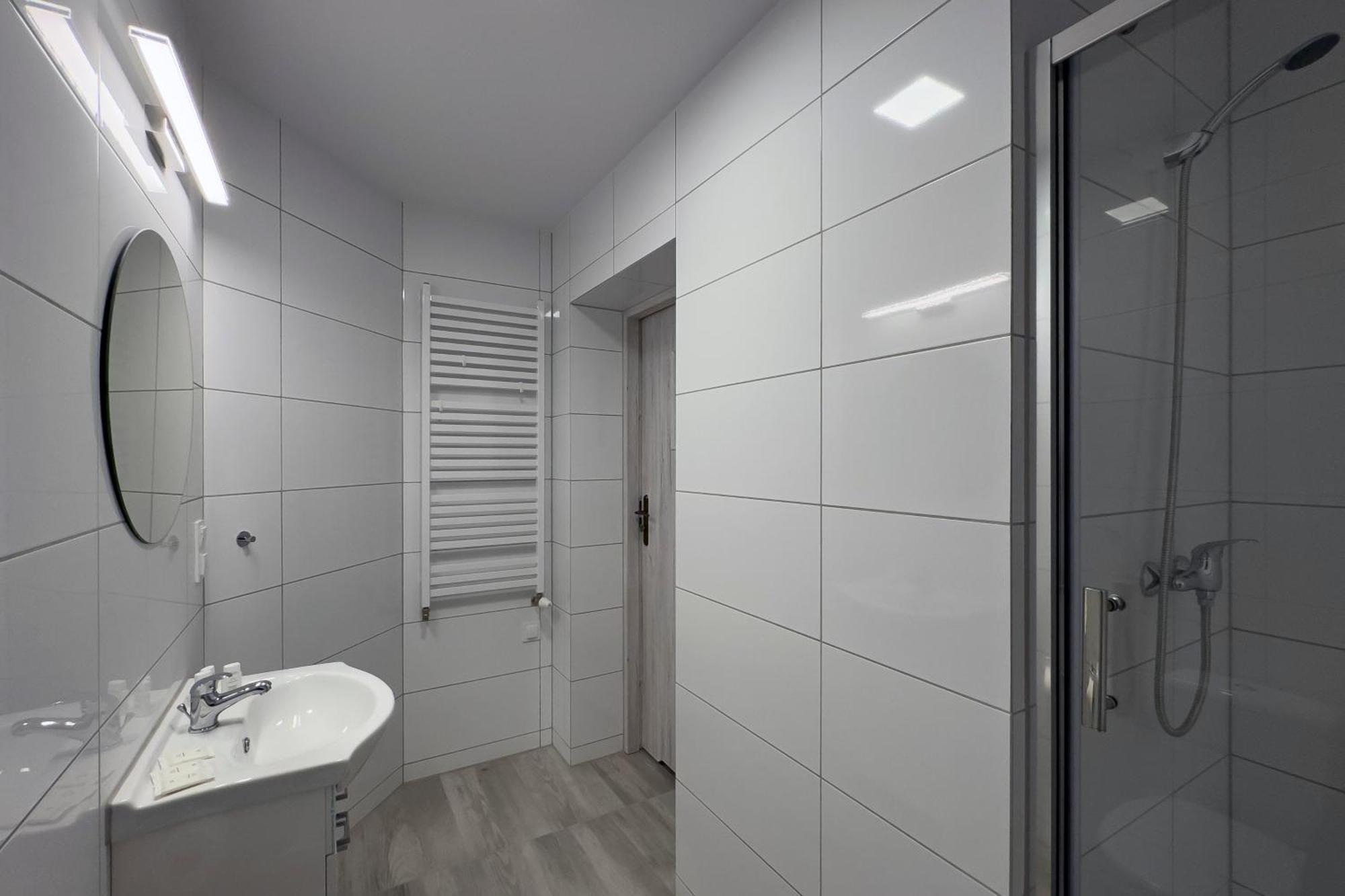 Apartamenty Emilia 2 그니에즈노 외부 사진